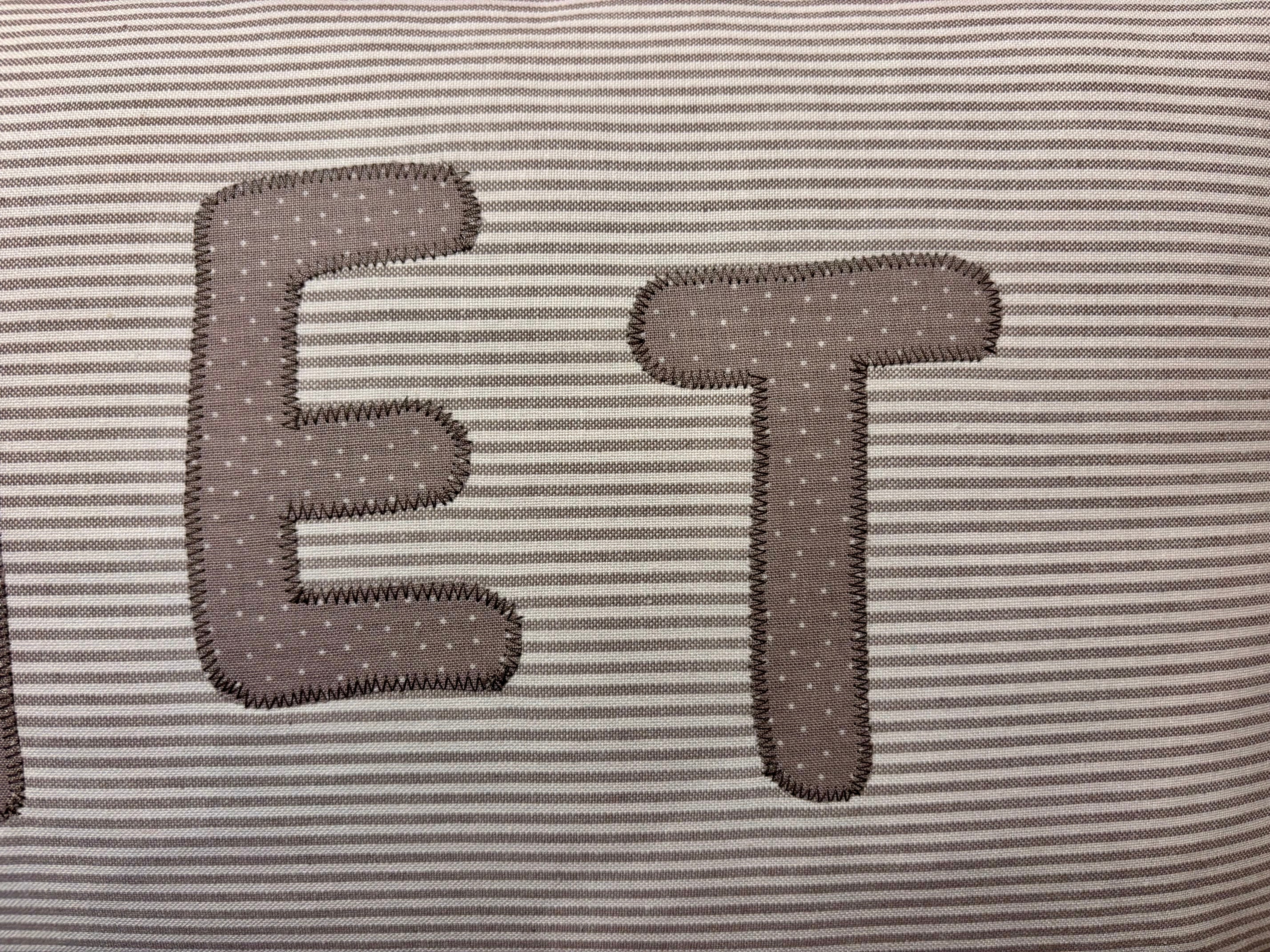 Namenskissen Streifen Taupe