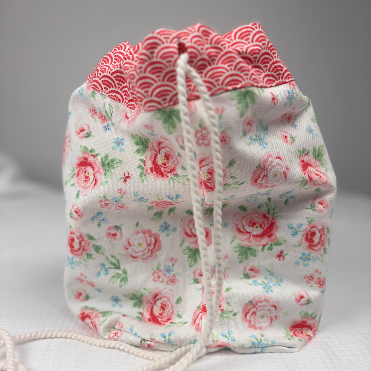 GreenGate Beutel / Bucket Bag mit Kordelzug „Meryl White“